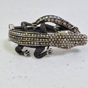 Yuhong Alligator Rhinestone Bracelet Cuff  Clamper Statement Lizard Silver Tone